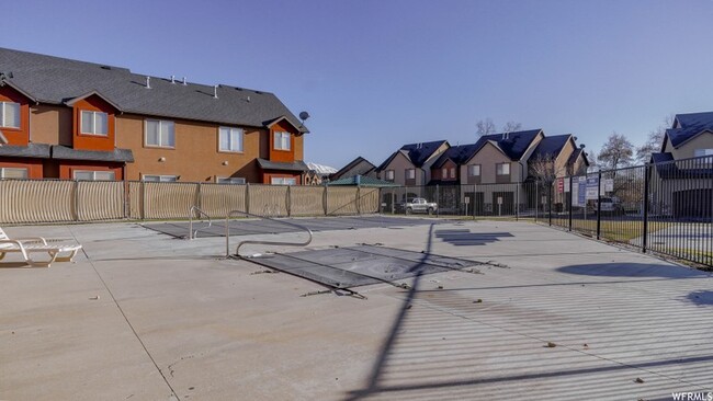 Building Photo - 286 S 810 W