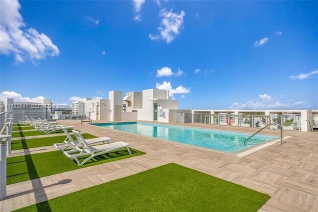 Building Photo - 1025 92nd St