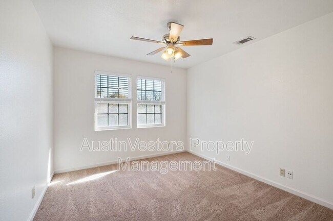 Building Photo - 1003 Canyon Edge Dr