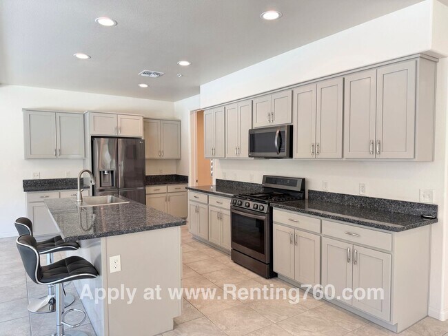 Building Photo - Incredible 4 Bed 3 Bath Home In Sage Estates!!!