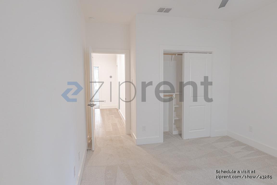 Building Photo - 9705 Lancelot Cir