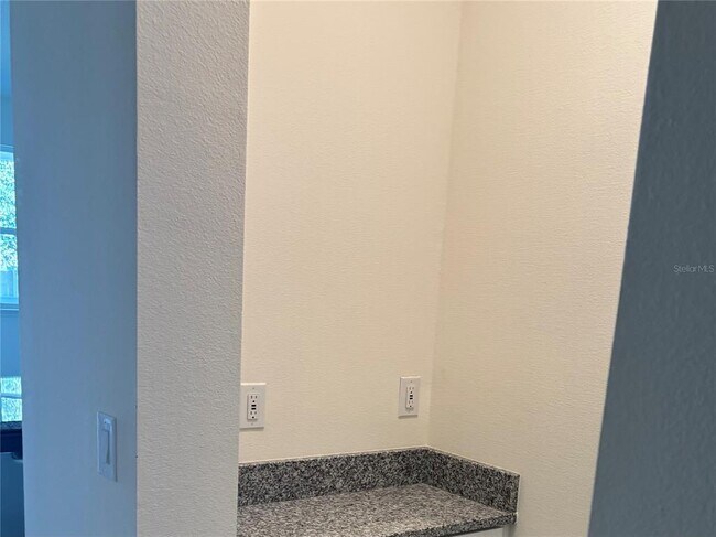 Building Photo - 4433 Small Creek Rd