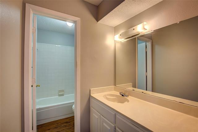 Building Photo - 803 Treadwell Ct