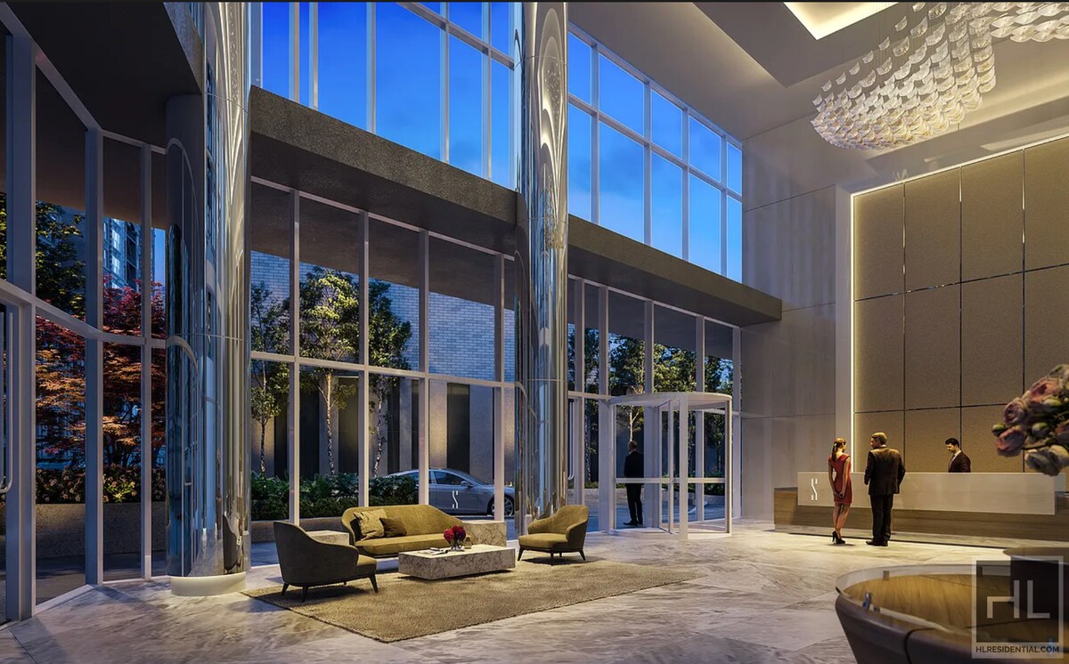 Building Photo - East 44th Street