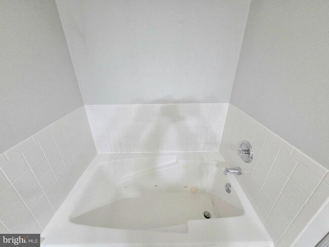 Building Photo - 1604 Post Oak Dr