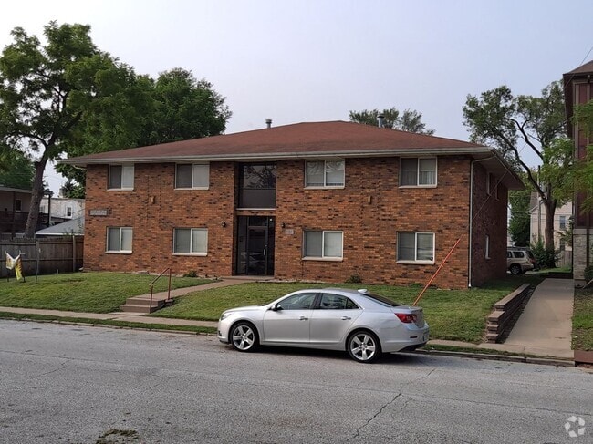 Building Photo - 1444 W 16th St
