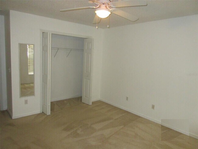 Building Photo - 926 Horseshoe Falls Dr