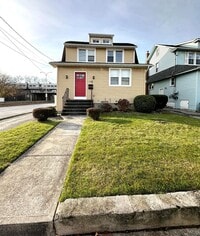 Building Photo - 118 Lyon Pl