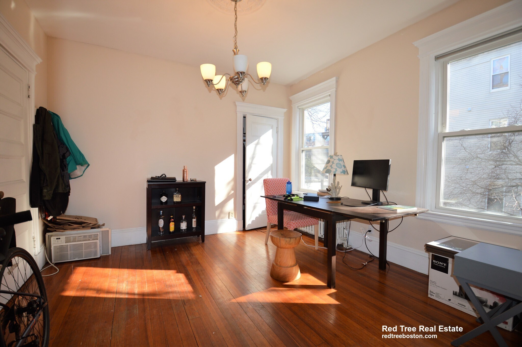 Building Photo - 98 Cypress St