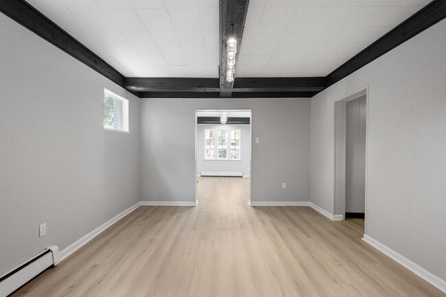 Building Photo - STUNNING 4 BEDROOM IN SHERADEN! SPACIOUS R...