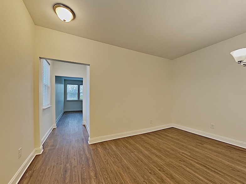 Building Photo - 407 Levon Ct