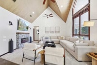Building Photo - 12161 Hill Country Cir
