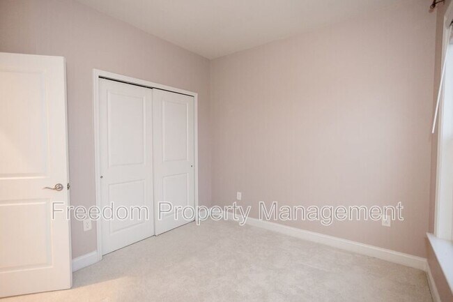 Building Photo - 17137 Branched Oak Rd