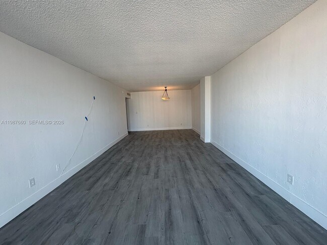 Building Photo - 19390 Collins Ave