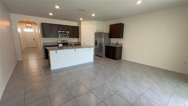 Building Photo - 611 Autumn Stream Dr