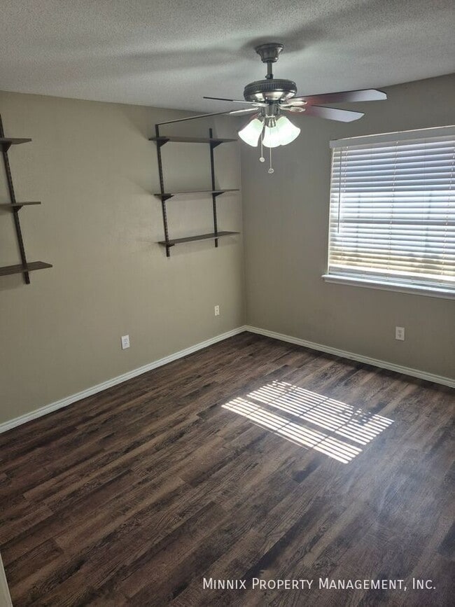 Building Photo - 1923 76th St