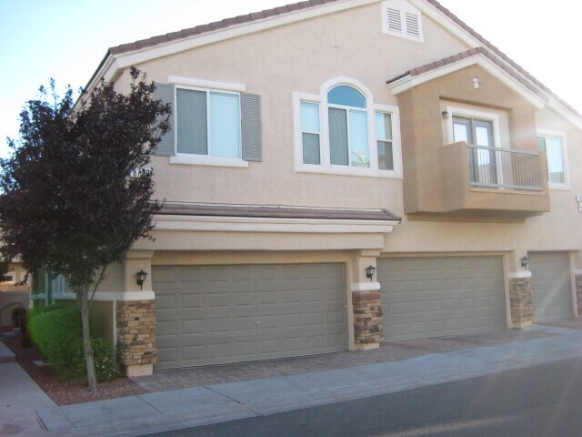 Front of the property - 8799 Horizon Wind Ave