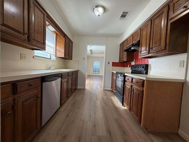 Building Photo - 526 Post Oak Ln