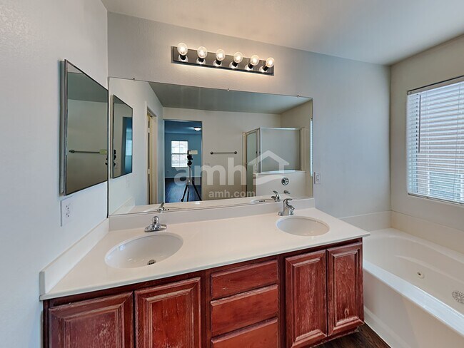 Building Photo - 11696 Fiorello Ct