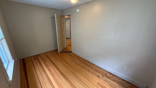 Building Photo - 15 Madbury Rd