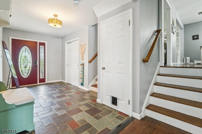 Building Photo - 491 Ragland Dr