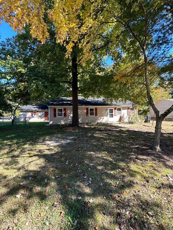 Building Photo - 2001 Old Iron Rd