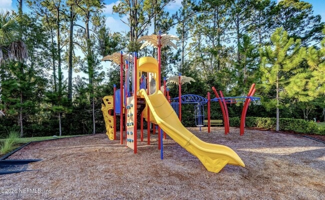 Building Photo - 15677 Moss Hollow Dr