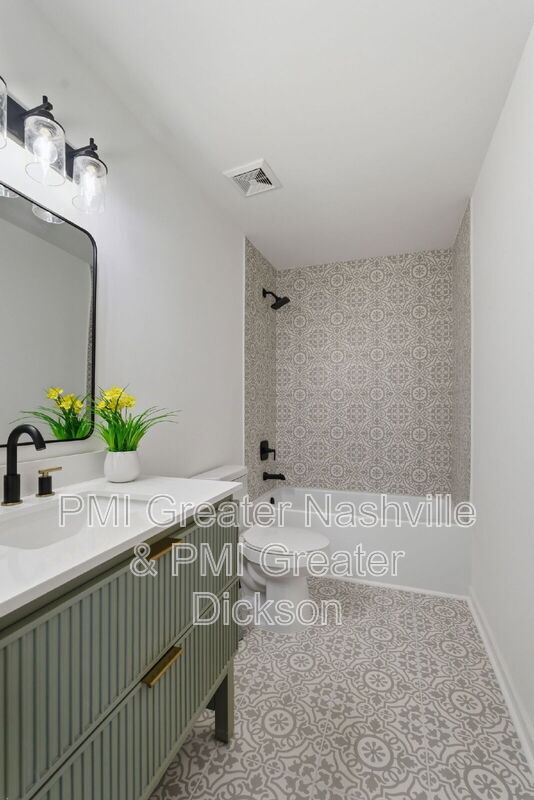 Building Photo - 3051 Casa Dr