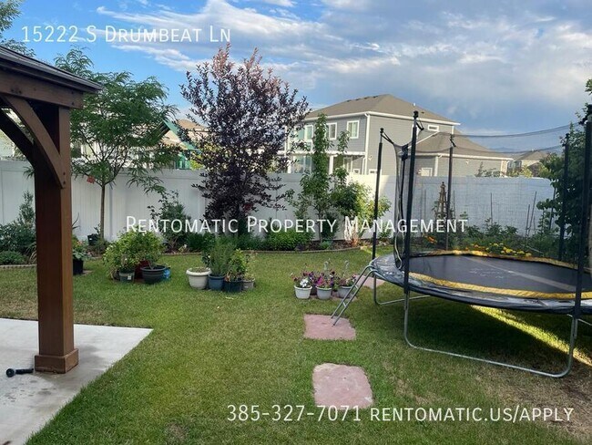 Building Photo - 15222 Drumbeat Ln