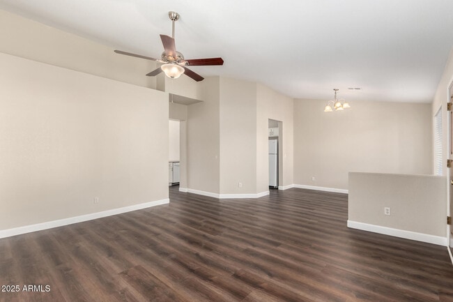 Building Photo - 501 W Mesquite St
