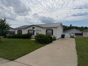Building Photo - 229 Taylor Dr