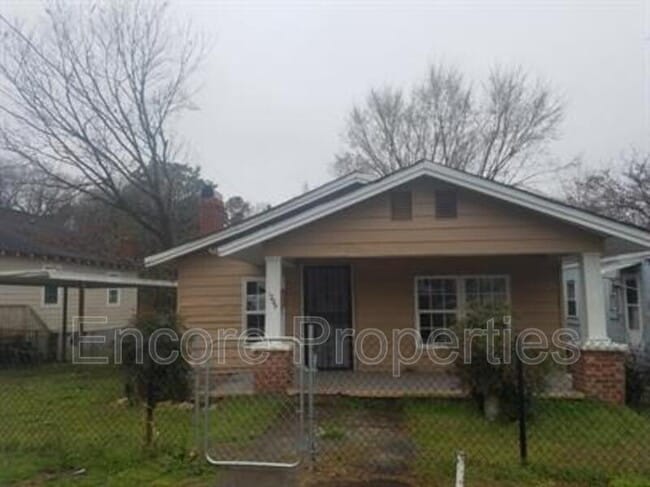 Primary Photo - 1209 N Hyde Park Ave