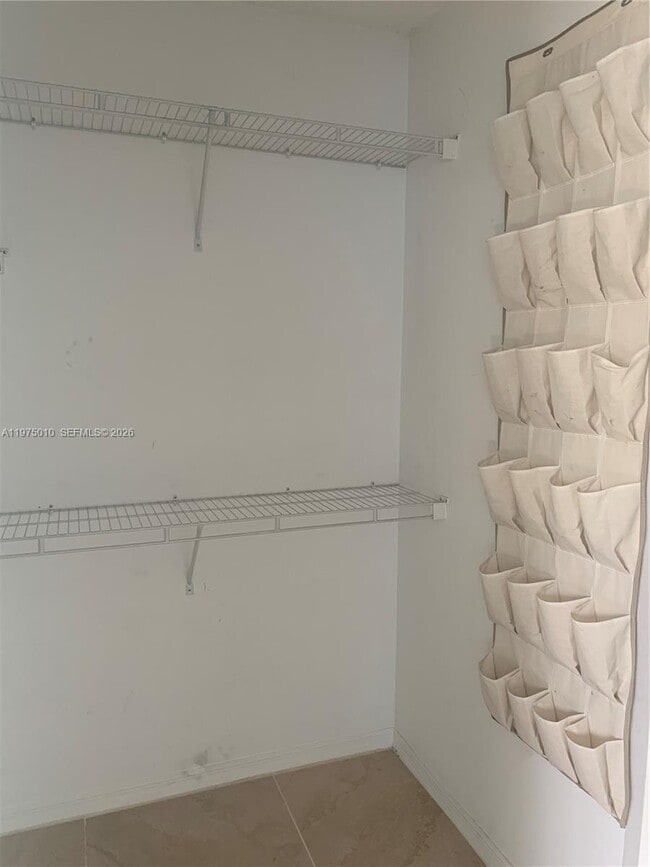 Building Photo - 2211 SE 23rd Rd