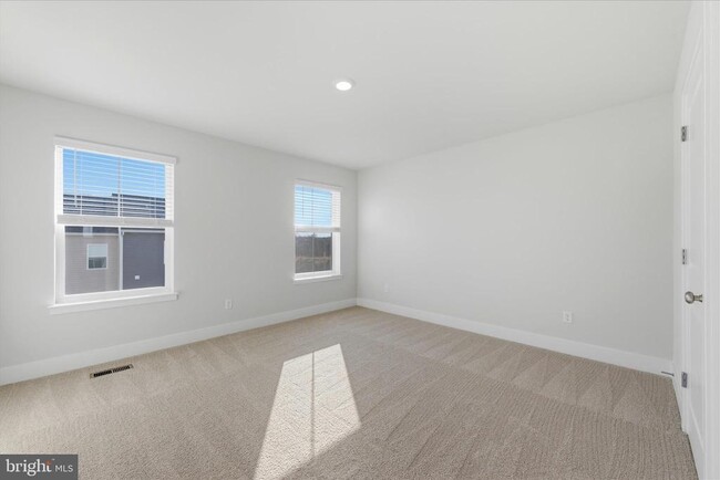 Building Photo - 133 Lakota St