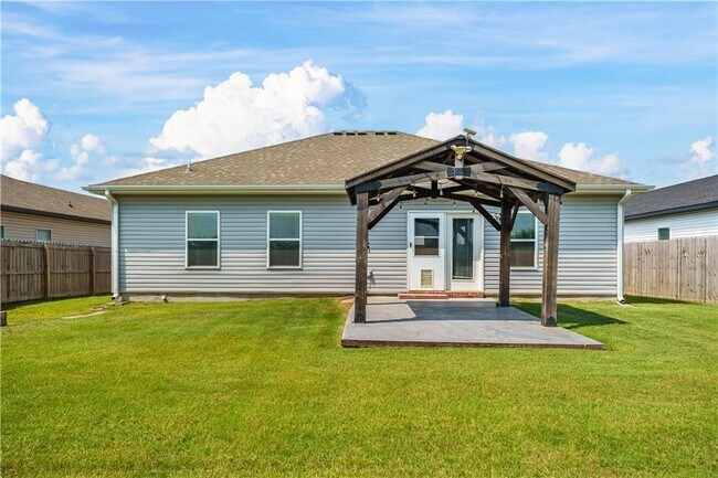 Building Photo - 241 Williams ct
