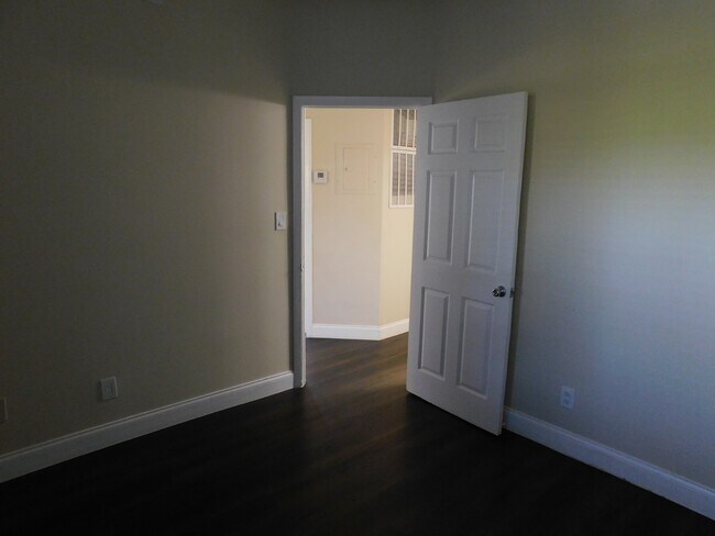 Building Photo - 611 Cypress Lake Blvd