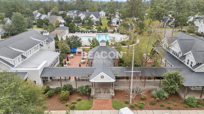 Building Photo - 661 Jenoa Dr