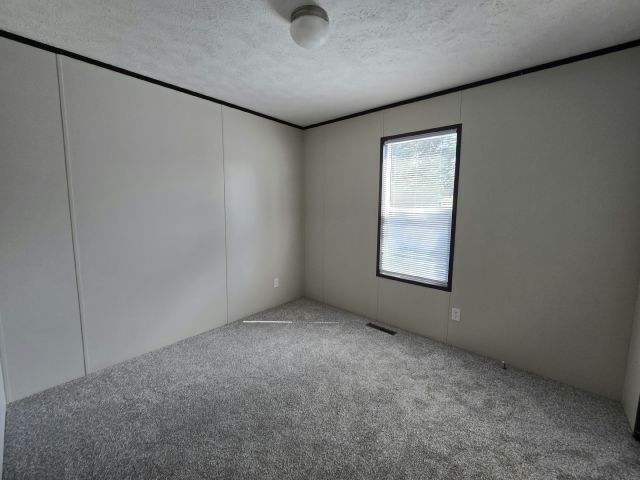 Building Photo - 11344 6th St NE