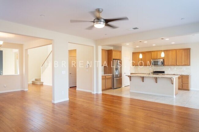 Building Photo - Questa Village - Mountain House- Spacious ...