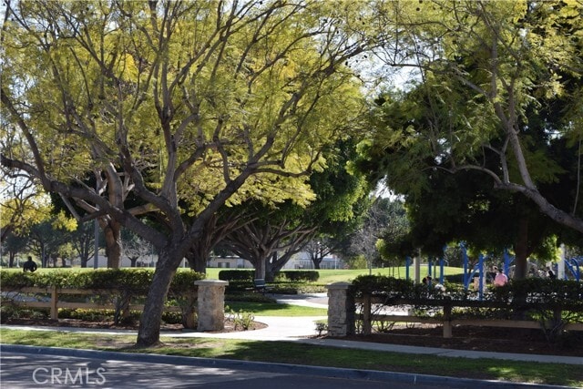 Building Photo - 303 Silk Tree