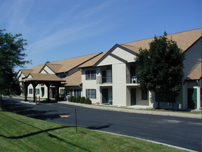 Building Photo - Applewood Manor Apartments