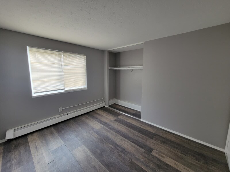 Building Photo - 13430 Euclid Ave