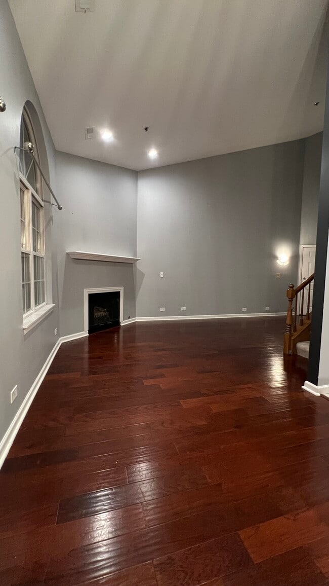 Building Photo - 475 Scots Dr