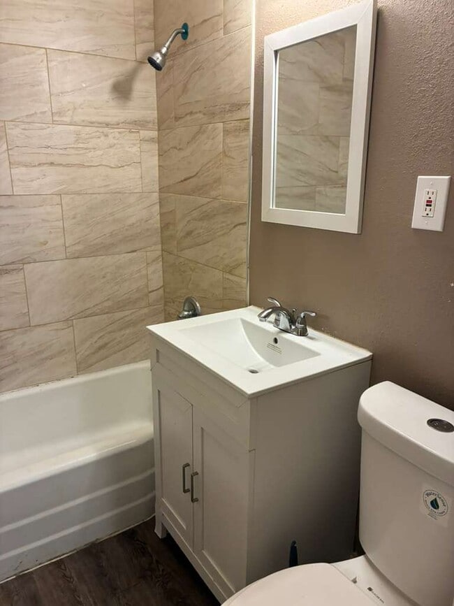 Building Photo - 5416 College Ave