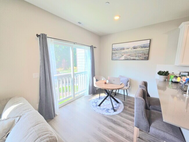 Building Photo - 8414 Gilman Wy