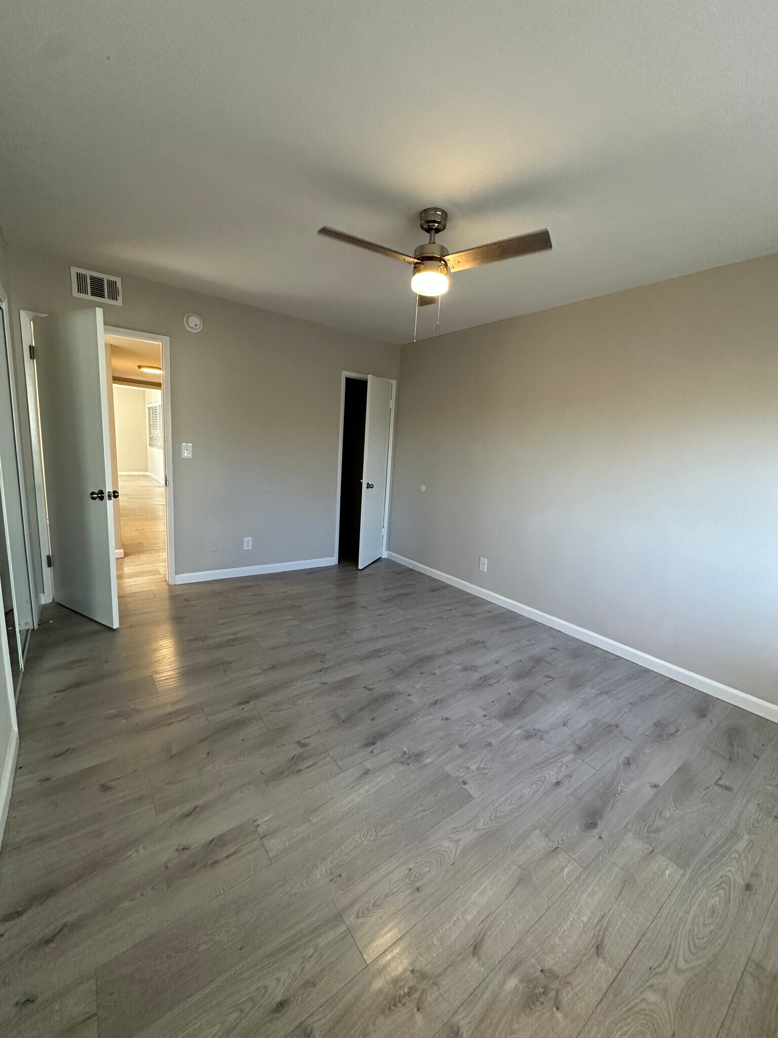 Building Photo - 2020 Preuss Rd