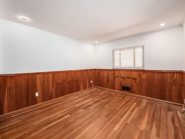 Building Photo - 2663 Charing Rd