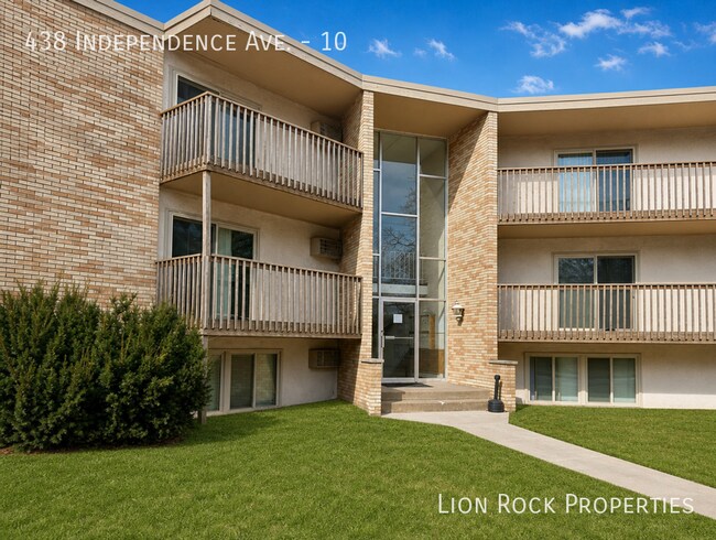 Building Photo - 438 Independence Ave N