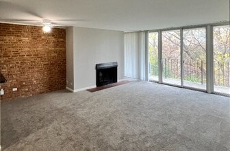 Building Photo - 5550 Abbey Dr
