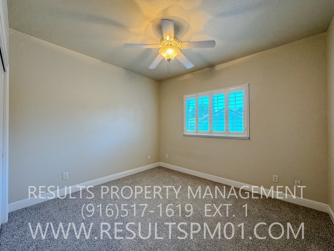 Building Photo - Lovely 3 bedroom in great location